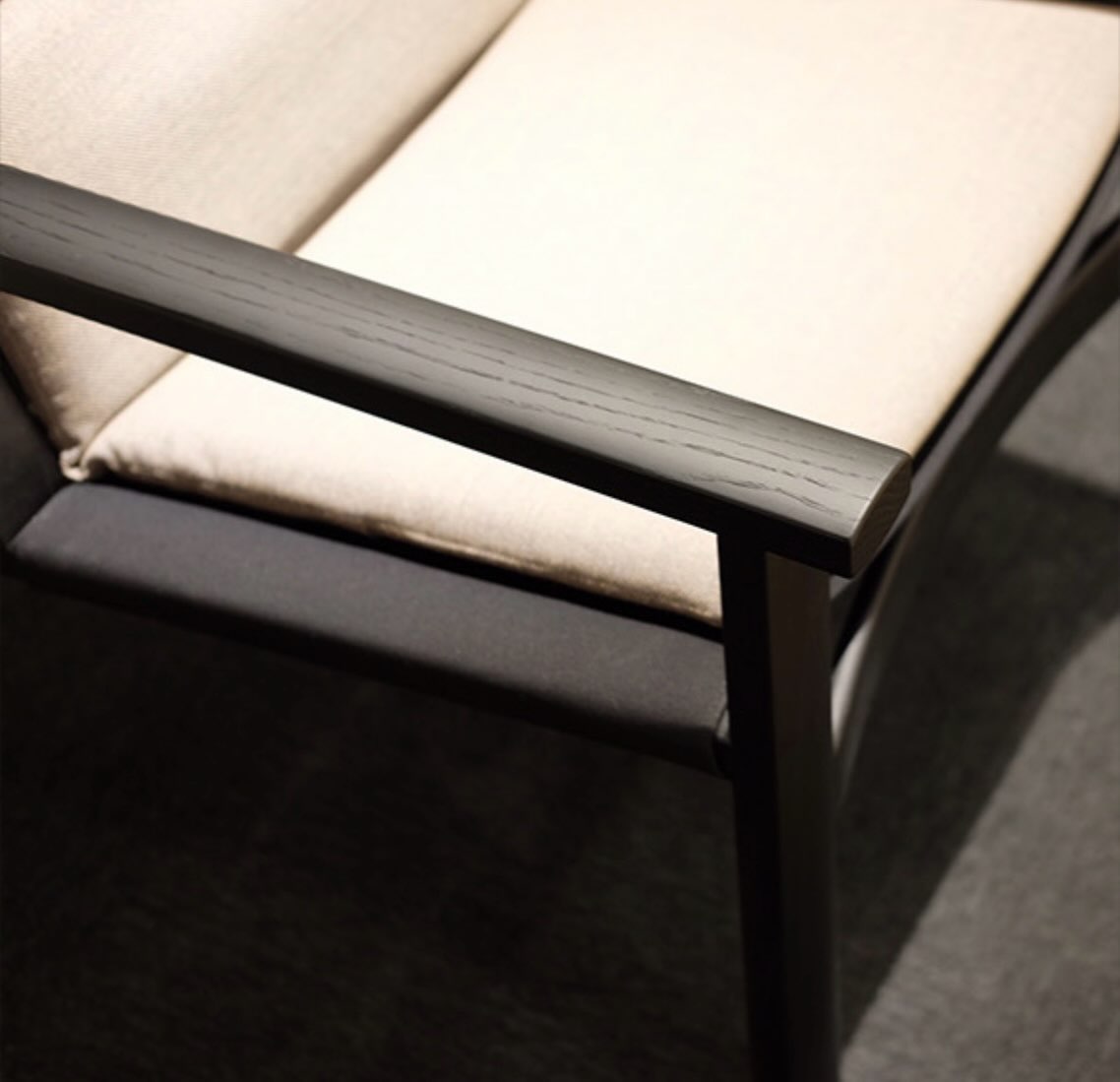 Japanese Furniture Brands Exhibition 2026

Ambient Dimensions
── 自然の気配と溶け合う、暮らしの空間...
